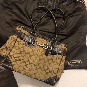 Coach shoulder bag